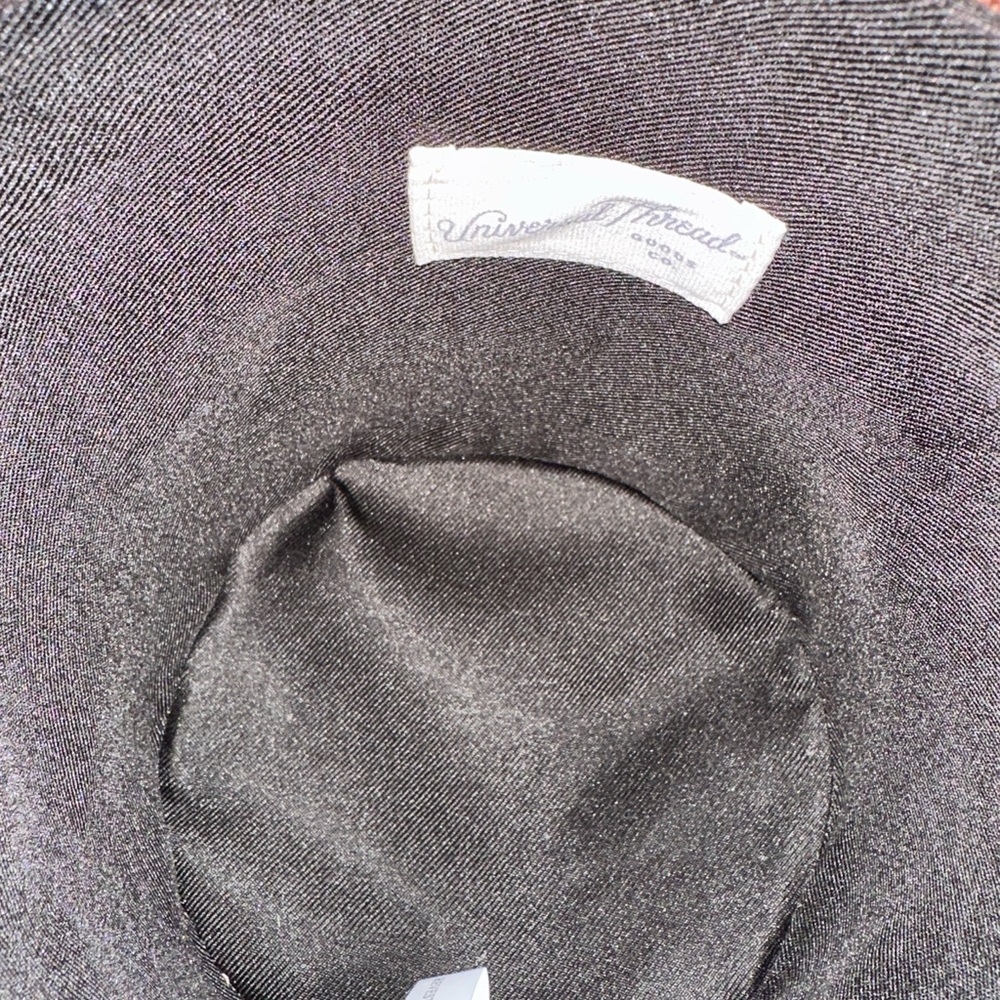 Universal Thread Round Purse - Picture 2 of 3